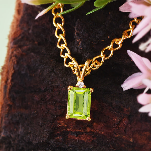 Peridot Gemstone & Diamond Solid 14k Yellow Gold Pendant